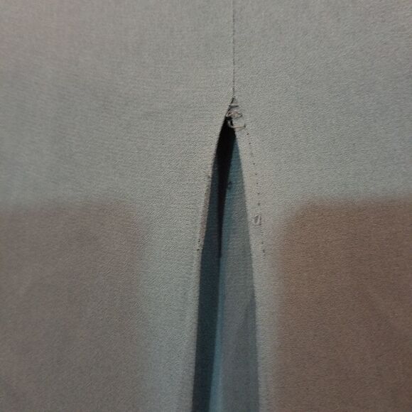 DR2 Olive Green Sleeveless Blouse Size XS - Picture 4 of 6